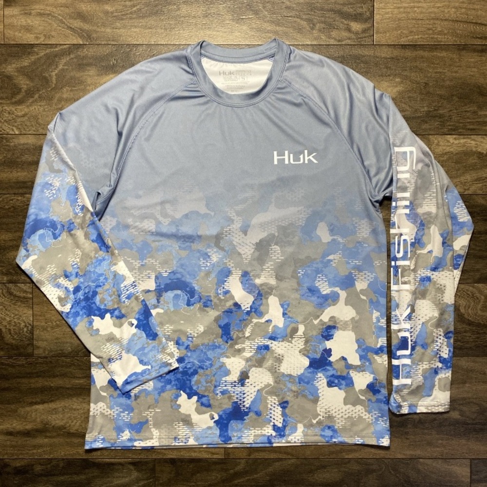 HUK Performance Fishing Long Sleeve Crew Shirt Men's Small Blue Gray Camo Dip